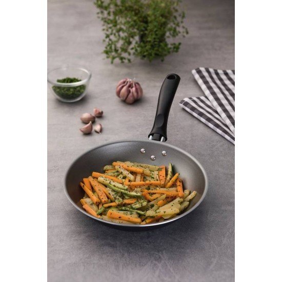 FRIGIDEIRA TRAMONTINA TURIM EM ALUMÍNIO COM REVESTIMENTO INTERNO E EXTERNO EM ANTIADERENTE STARFLON MAX CHUMBO 20 CM 0,8 L