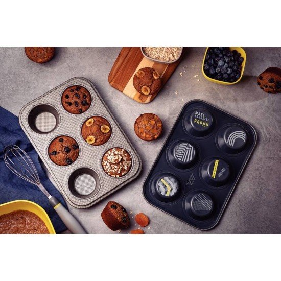 FORMA DE MUFFINS TRAMONTINA POWER UP EM ALUMÍNIO COM REVESTIMENTO INTERNO ANTIADERENTE STARFLON MAX E EXTERNO DE POLIÉSTER CINZA