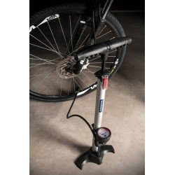 BOMBA DE AR MANUAL 160 PSI 11 BAR TRAMONTINA