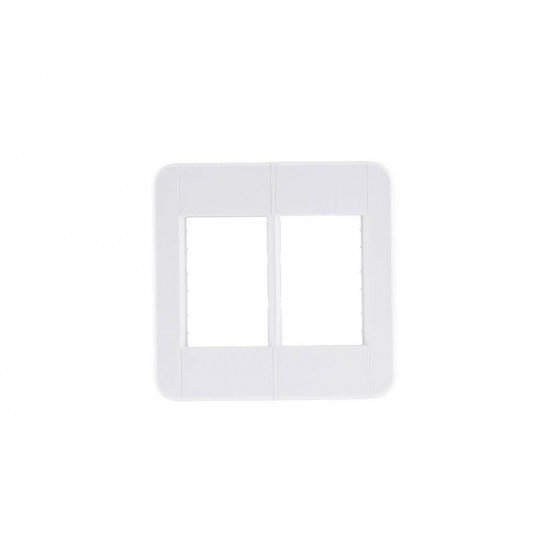 PLACA + TAMPO 4X4 EM TERMOPLASTICO 6 POSTOS LINHA TABLET BRANCA TRAMONTINA