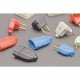 KIT 20 UNI PLUGUE MACHO 2P TERMOPLASTICO C COMPONENTES METALICOS 10A 250V BRANCO TRAMONTINA