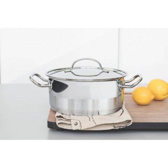 CAÇAROLA TRAMONTINA PROFESSIONAL RASA EM AÇO INOX FUNDO TRIPLO COM TAMPA PLANA DETALHE SATINADO 20 CM 2,9 L