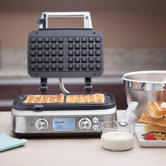 MÁQUINA DE WAFFLE SMART TRAMONTINA BY BREVILLE EM AÇO INOX PRATA