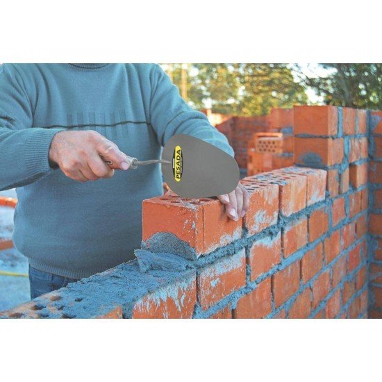 COLHER DE PEDREIRO METALICA REDONDA DE 8 COM CABO DE MADEIRA TRAMONTINA