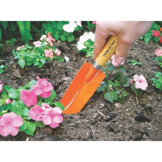 RASTELO ANCINHO METALICO 3 DENTES COM CABO DE MADEIRA TRAMONTINA