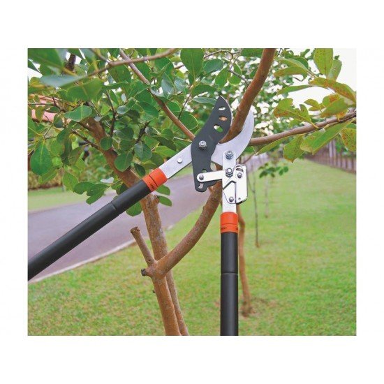 TESOURAO BYPASS METALICO COM CABO EXTENSIVEL METALICO E EMPUNHADURA PLASTICA TRAMONTINA