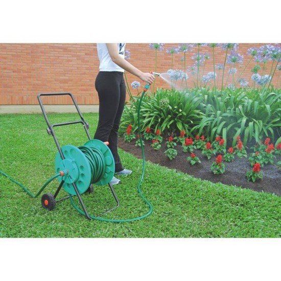 CONJUNTO PARA IRRIGACAO CONTENDO 1 ENGATE E 1 ESGUICHO ROSQUEADO EM PLASTICO PARA JARDIM TRAMONTINA