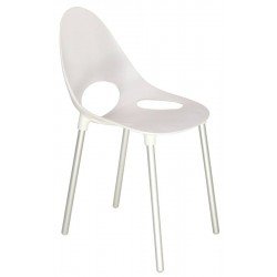 CADEIRA TRAMONTINA ELISA EM POLIPROPILENO BRANCO COM PERNAS DE ALUMÍNIO ANODIZADO