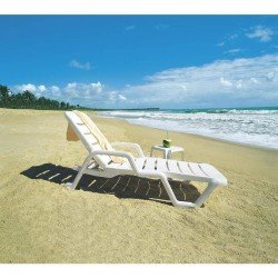 MESA PLASTICA MONOBLOCO DE APOIO  PITUBA BRANCA