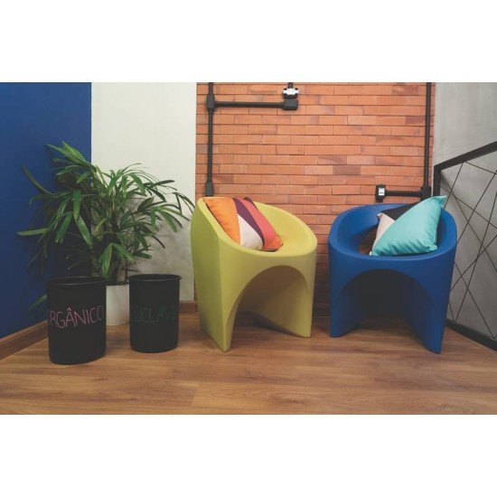 POLTRONA JET VERDE EM POLIETILENO TRAMONTINA