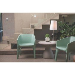 POLTRONA PACO SALVIA EM POLIETILENO TRAMONTINA