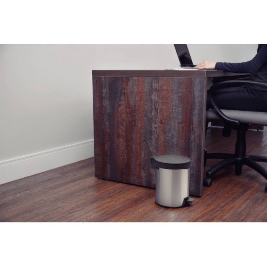 LIXEIRA COM PEDAL NEW EM AÇO INOX COM ACABAMENTO POLIDO 5 L TRAMONTINA